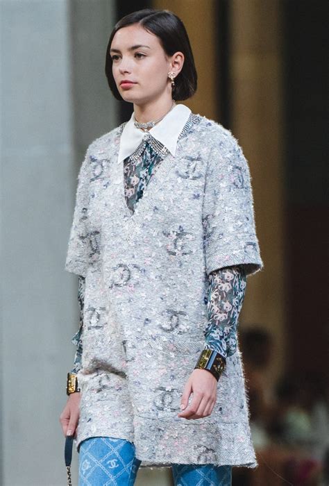 maglia chanel leopardata|CHANEL Métiers d'Art — Look 35 .